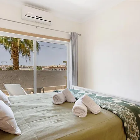 Marina Apartment *